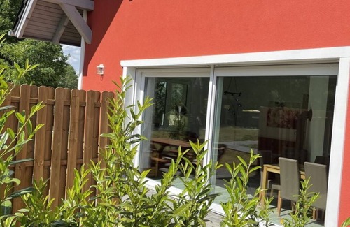 Wustrow Apartment | Lovely apartment for 6 people with WIFI, TV, terrace, pets allowed and parking