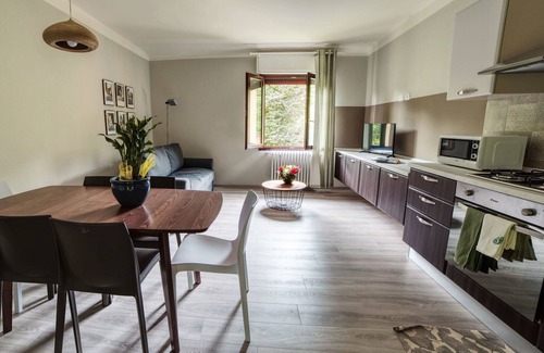 Oleggio Castello Apartment | Lovely apartment for 6 guests with WIFI, TV, terrace, pets allowed and parking