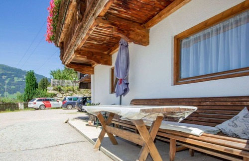 Gerlosbergeben Apartment | Lovely apartment for 6 people with WIFI, TV, pets allowed and parking