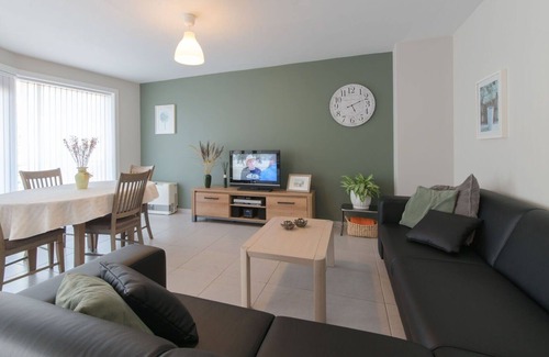 Blankenberge Apartment | Lovely apartment for 4 people with WIFI, TV, balcony and pets allowed