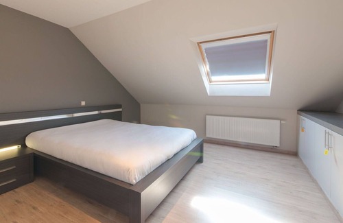 Blankenberge Apartment | Lovely apartment for 4 guests with WIFI, TV, balcony and parking