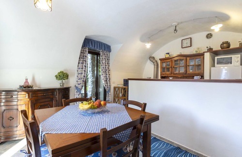 Morbegno Apartment | Lovely apartment for 4 people with WIFI, terrace and pets allowed