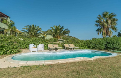 Costa Rei Apartment | Lovely apartment for 4 people with A/C, pool, terrace, pets allowed and parking