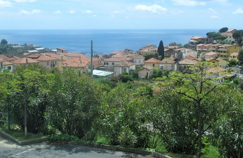 Pompeiana Apartment | Lovely apartment for 2 guests with A/C, balcony and pets allowed