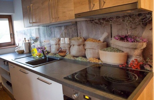 Lesce Apartment | Lovely apartment for 5 guests with WIFI, A/C, pool and TV
