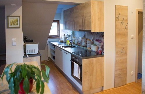 Lesce Apartment | Lovely apartment for 5 guests with WIFI, A/C, pool and TV