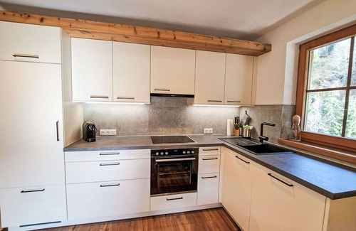 Wildschoenau Villa | Lovely apartment in villa for 4 people with WIFI, TV, balcony and parking