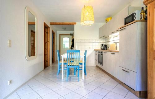 Barhoft Apartment | Lovely Apartment In Klausdorf With Wifi