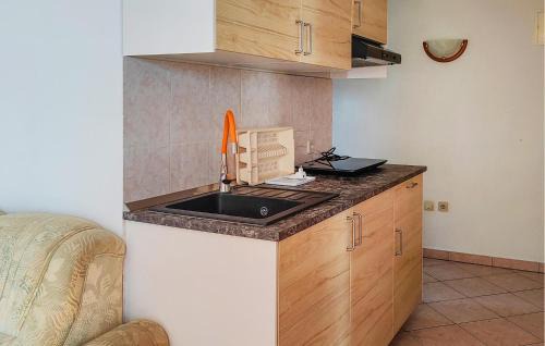 Municipality of Omisalj Apartment | Lovely Apartment In Malinska With Wifi