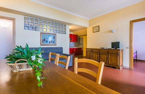 San Baronto Apartment | Lovely apartment for 4 people with WIFI, pool, TV, terrace, pets allowed and panoramic view
