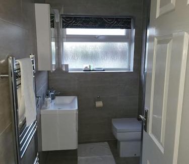 Sutton Coldfield Apartment | Lovely apartment with free parking & Wi-Fi
