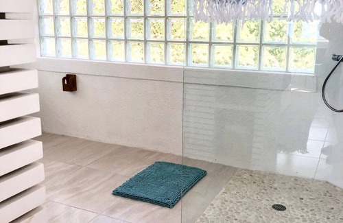 Cades Bay House | Lovely Beachfront Suite, all private with an amazing view & no restrictions