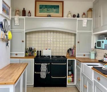 Charmouth House | Lovely Charmouth cottage with log fire & garden close to beach