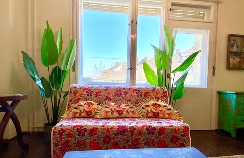 Nemetvolgy Apartment | Lovely cosy Art flat át city center