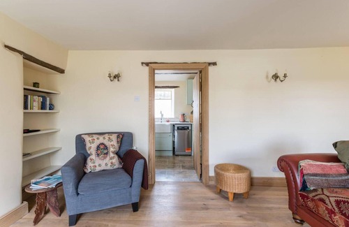 Tetbury Cottage | Lovely Cosy Stone Cottage in Tetbury, Cotswolds