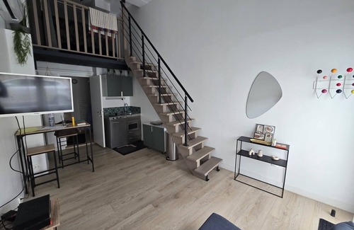 Valence House | Lovely duplex STUDIO Cosy