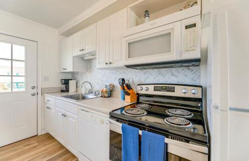 Indian Beach House | Lovely Emerald Isle Beach House - Steps to Beach!
