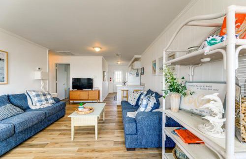 Indian Beach House | Lovely Emerald Isle Beach House - Steps to Beach!