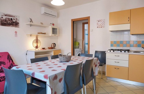 Rosapineta Apartment | Lovely flat with pool-Beahost
