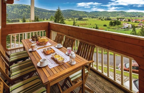 Ravna Gora House | Lovely holiday home in Ravna Gora with fireplace