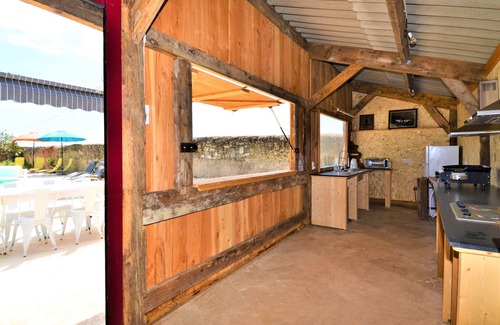 Pont-Saint-Esprit House | Lovely home in Pont-Saint-Esprit