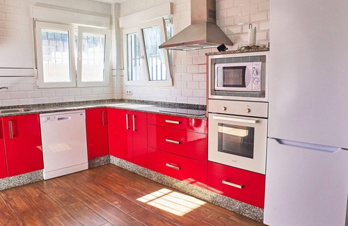 Brena y Marismas de Barbate Natural Park House | Lovely home in Barbate with WiFi