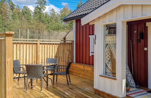 Bettna House | Lovely home in Bettna with kitchen