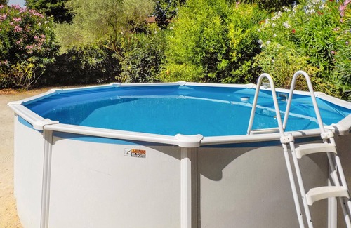 Cornillon House | Lovely home in Cornillon with WiFi