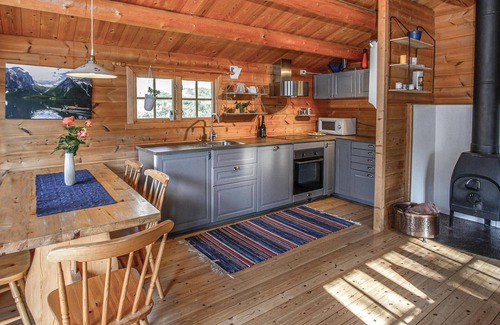 Nesset House | Lovely home in Eikesdal with kitchen