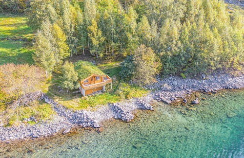 Nesset House | Lovely home in Eikesdal with kitchen