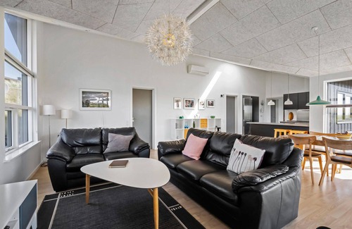 Argab House | Lovely home in Hvide Sande with sauna