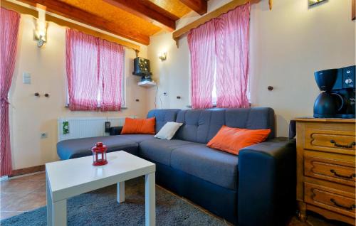 Novi Marof House | Lovely Home In Novi Marof With Sauna