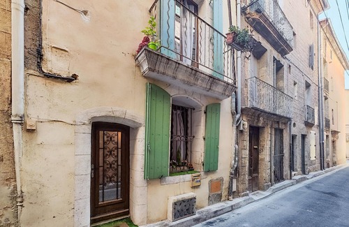 Pezenas House | Lovely home in Pézenas with WiFi