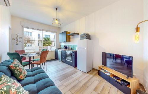 Royan House | Lovely Home In Royan With Wifi