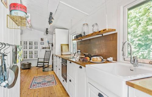 Strøby Ladeplads House | Lovely Home In Strøby With Wifi