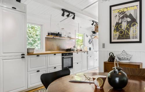 Strøby Ladeplads House | Lovely Home In Strøby With Wifi