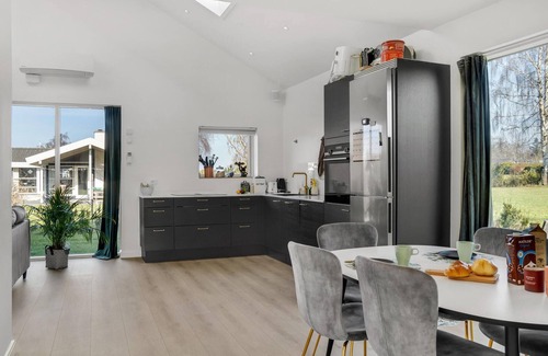 Kongsnæs House | Lovely home in Stubbekøbing with WiFi