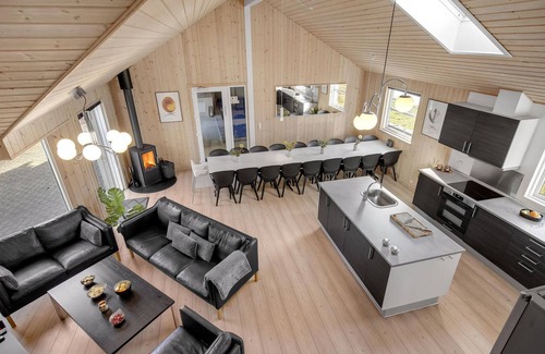 Holloselund House | Lovely home in Tisvildeleje with sauna