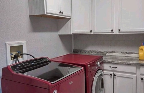 New Llano House | Lovely Home/Minutes from Fort Polk/Wifi/Pet Friendly