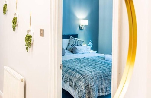 Seven Sisters House | Lovely Home: Quiet Street, Near Nature, Good Links