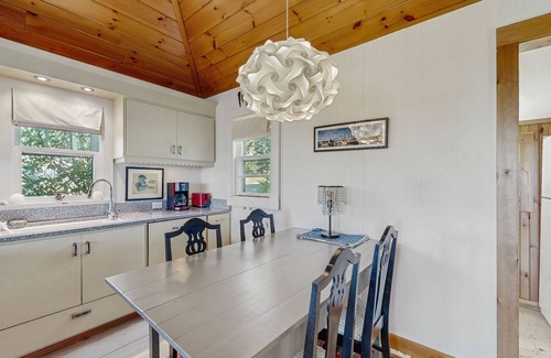Spruce Head Cottage | Lovely home with harbor views, gas grill, streaming, W/D, & gourmet range
