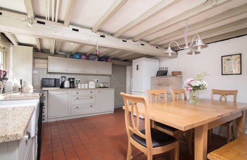 Alcester House | Lovely, ideally located, recently updated English home in Alcester, Warwickshire