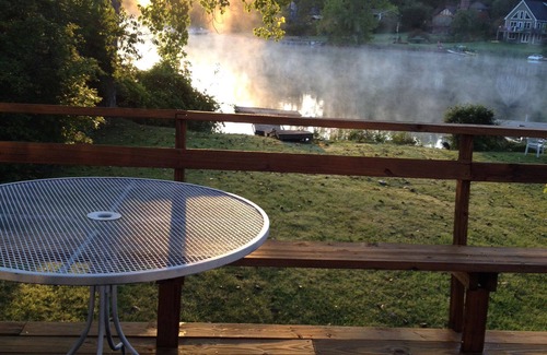 Tyringham House | Lovely Lakefront Cottage, Peaceful Setting, Hiking And More