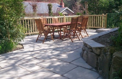 Barmouth Cottage | Lovely Large Home 10 Minute Walk to Barmouth Beach