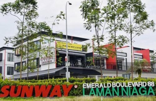Nusajaya Apartment | Lovely Loft Apartment with pool