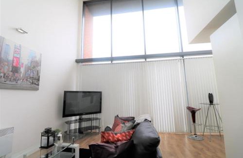 Baltic Triangle Apartment | Lovely Modern Central & Spacious