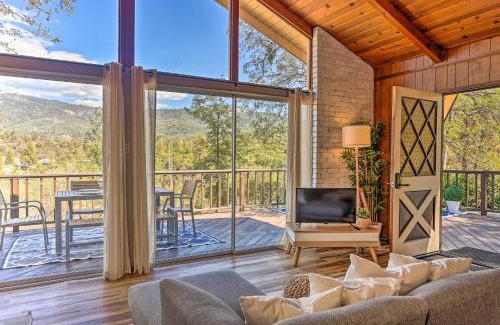 Yosemite Forks House | Lovely Oakhurst Cabin with Deck and Mtn Views!