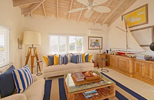 Rainbow Bay House | Lovely Oceanfront Home on Calm Caribbean, Snorkeling, Views