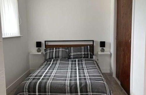 Allanfearn Apartment | Lovely one bed, open plan studio apartment.