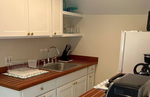 Nantucket Town House | LOVELY, one bedroom cottage- cul de sac off Main Street